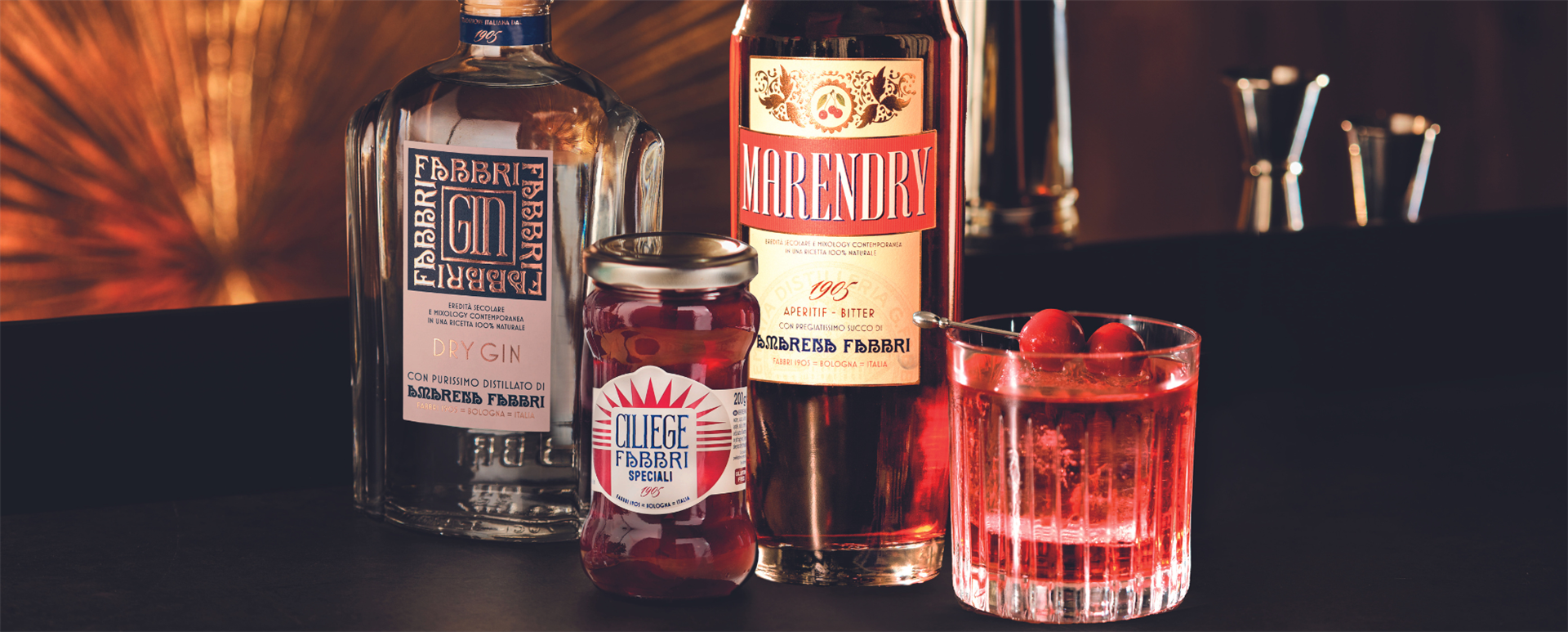 Premiata Distilleria Fabbri è il segreto per creare cocktail rivoluzionari, con Dry Gin Fabbri, Marendry Bitter e Ciliege Fabbri Speciali